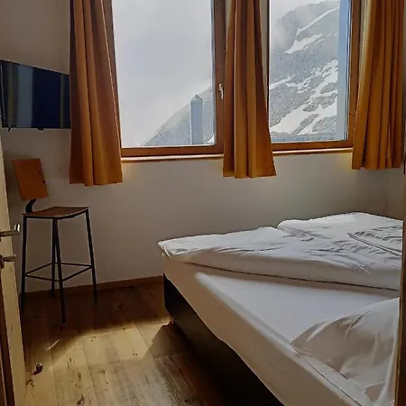 Capanna Presena Passo del Tonale